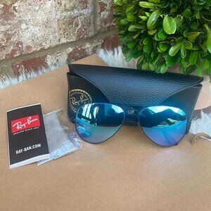 RAY BAN RB3025 002 4O Black Aviator 62 mm Unisex Sunglasses